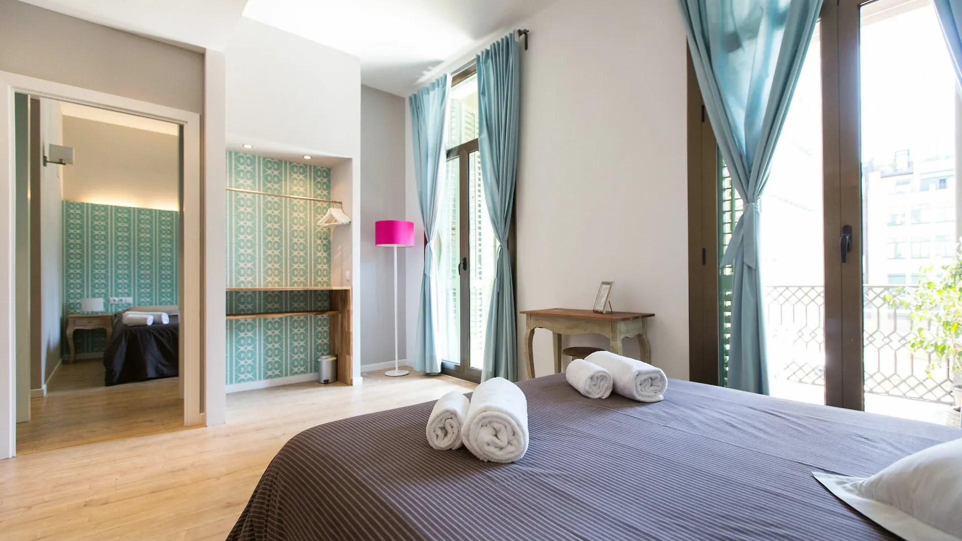 ** Guest house Violeta Boutique Hotel Barcelona Spain